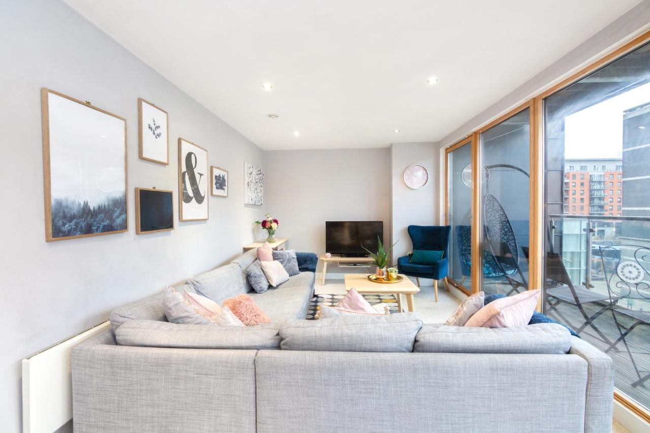 Cartier House At The Leeds Dock Apartment ภายนอก รูปภาพ